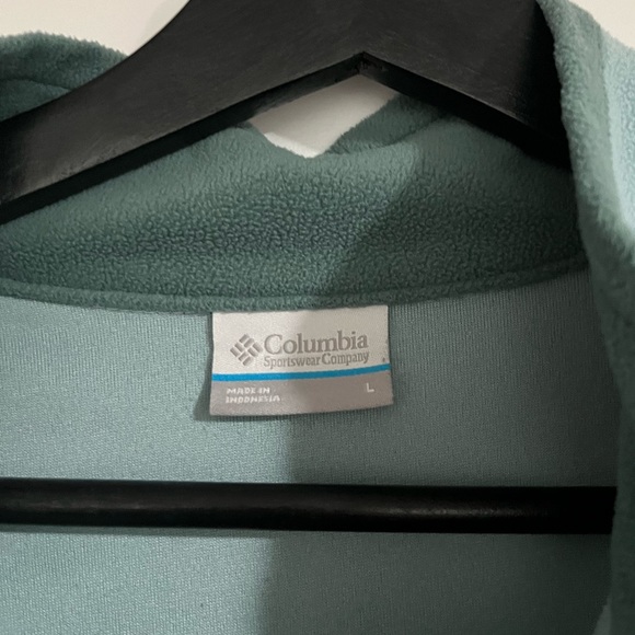 Columbia Half Zip - Picture 4 of 4